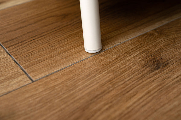 ポールハンガー 立てかけハンガー バスケット付き バスケット 立てかけ 壁面収納 洋服掛け 部屋干し かばん ぼうし 帽子 コート掛け キッズ 省スペース スチール